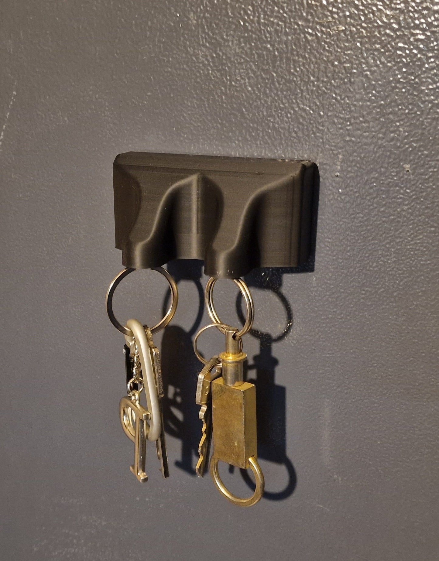 Magnetischer Doppelschlüsselhalter + Geheimfach