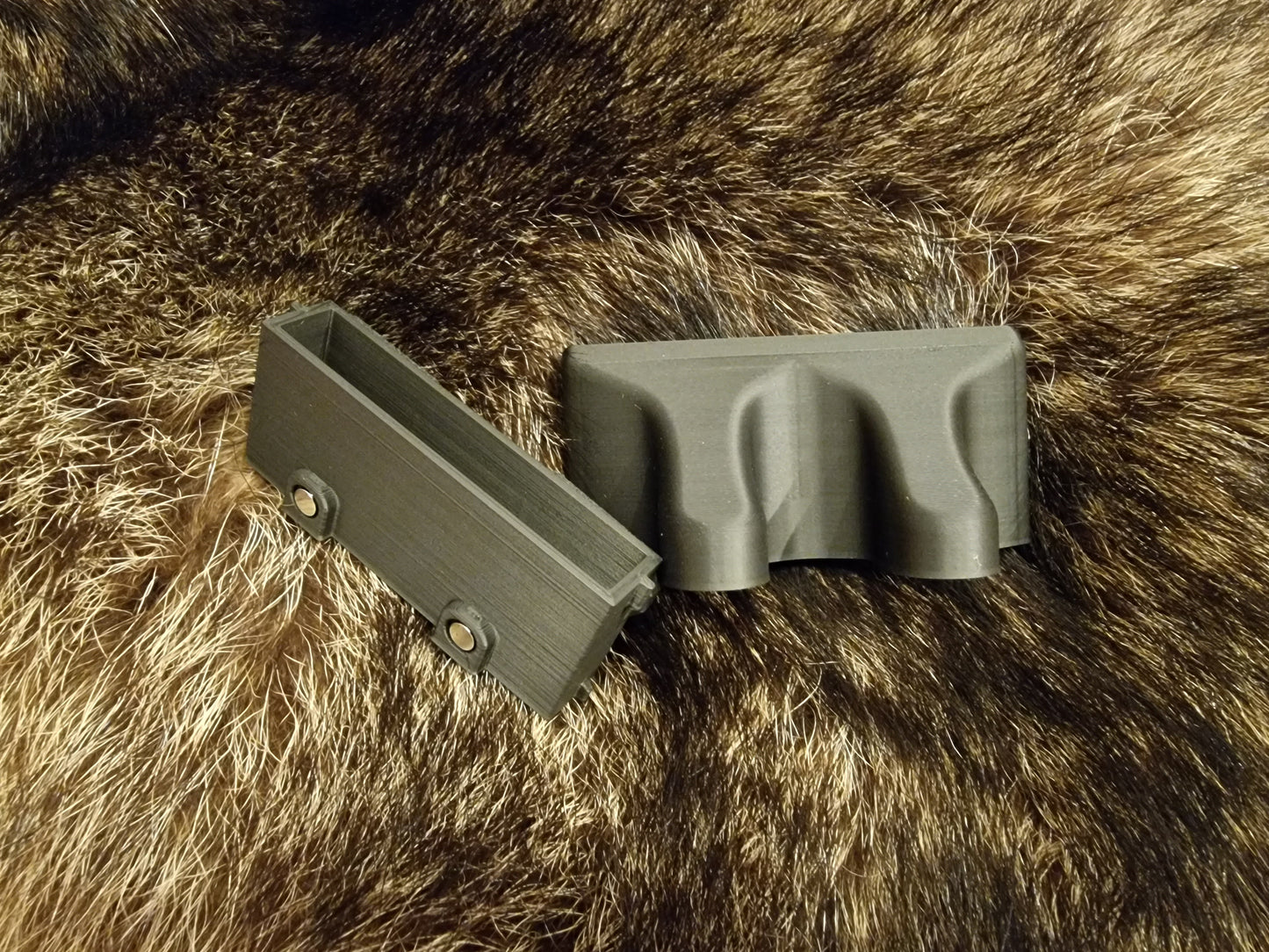 Magnetischer Doppelschlüsselhalter + Geheimfach