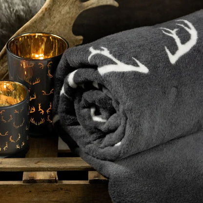 Wohn-Decke mit Geweih