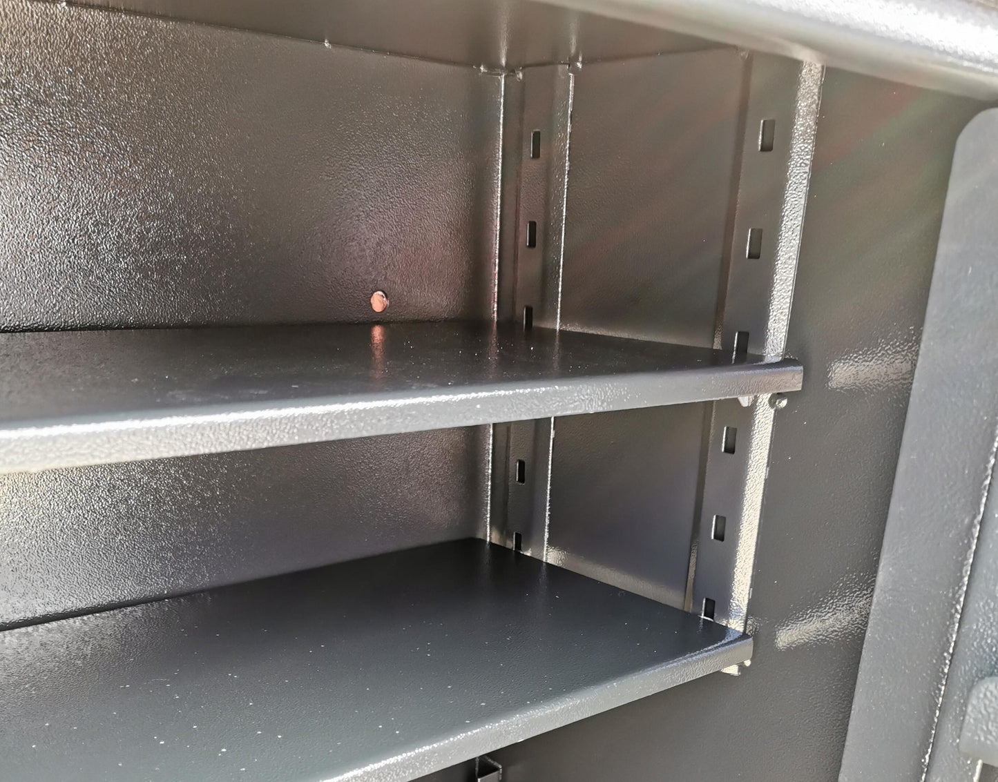 Waffenschrank Shooter Korn (1500x560x420) 2x8 LW