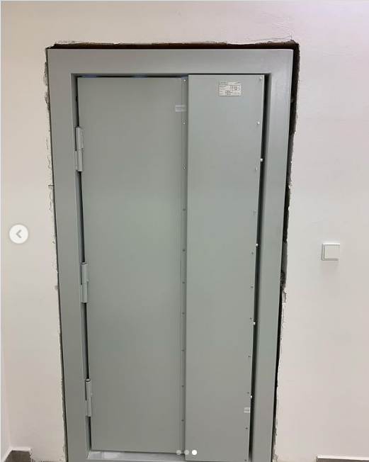 SOFORT: Waffenraumtür Klasse 1, RAM 2100x780x100mm, Elektronik, DIN rechts, in den Raum (Kopie)