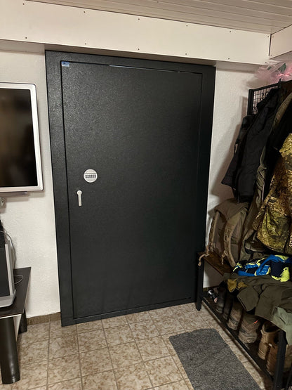 SOFORT: Waffenraumtür Klasse 1, RAM 2200x1240x100mm, Elektronik, 2x Notöffnung, DIN rechts, in den Raum